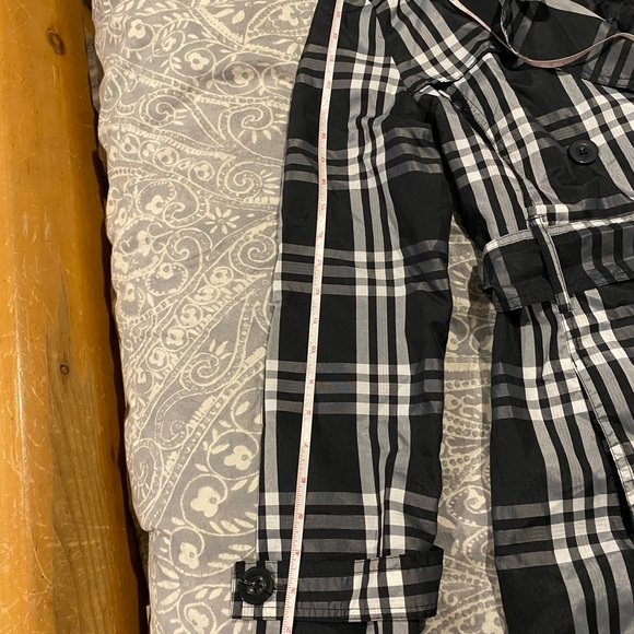 Young women’s Jr black n white plaid jacket. Dbl breasted perf for fall size L - Picture 9 of 13